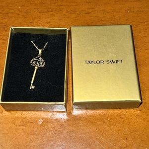 Taylor Swift Fearless Vault Key Necklace
